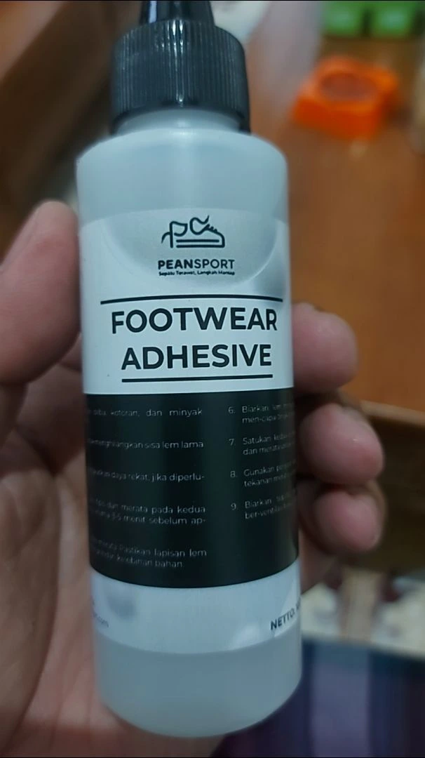 Hasil lem sepatu Peansport kuat dipakai jalan jauh